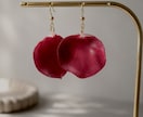 プロポーズの薔薇の花びらをピアスイヤリングにします アフターブーケ　アクセサリーにしてずっと身に付けられる形へ イメージ1