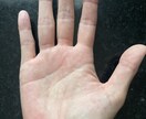 手相鑑定します 手相はその人が生きてきたこれまでと、これからがわかります。 イメージ3