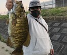 ブラックバスフィッシングの釣れる技術を伝授します ブラックバス釣りのプロが魚の釣り方やノウハウを伝授します。 イメージ1