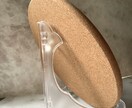 写真から似顔絵を制作し足形と一緒にコルクに焼きます 成長記念に残せる似顔絵と足形アート制作 イメージ10