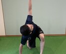 肩こりが酷い方におススメのストレッチをします 子育てと仕事で忙しいママさん向け、30分でユルっとスッキリ！ イメージ9