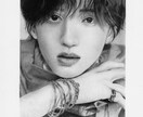 リアル鉛筆画で丁寧に似顔絵を描きます 頂いた写真からリアルに美しく描写 イメージ6