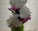 アーティフィシャルフラワーで仏花作成します お好みの故人のお好きだったお花などで作成いたします。 イメージ3