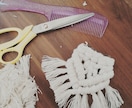 マクラメ編みのヘアアクセサリー作ります マクラメ編みでヘアゴムやバレッタなどヘアアクセを作ります。 イメージ5