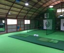 これからゴルフを始めようとする方を指導します ②スタンスと姿勢の基本動作をお家で学習します。 イメージ1