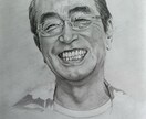 鉛筆画で人物の似顔絵を手描きで作成を致します 画像をもとに手描きの似顔絵描きます。一点もので原画送ります イメージ6