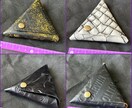 コインケース作ります 本革で三角の可愛い小銭入れを作ります。 イメージ1