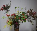 お花をペットポドルで飾れるように教えます 華道師範所有者が、華道の要素を活かして、お教えします。 イメージ9