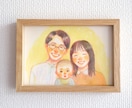 やさしい笑顔のふんわり似顔絵描きます 見るだけで癒される♡色鉛筆とパステルで描くほっこり似顔絵 イメージ1