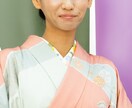 日常に寄り添う手描き友禅染の半襟を仕立てます 友禅染の職人が、一枚一枚染めます。 イメージ1