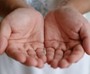 手相から今の運気・本質・進む道を丁寧にお伝えします 今のあなたに合った“方向”を手相が教えてくれます イメージ1