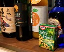 酒を飲みながら話します コロナ禍で飲めないけど立ち飲み屋の雰囲気を思い出しましょう イメージ1