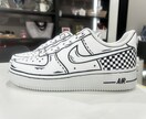 スニーカーにペイントします 世界にたった一つのオリジナルスニーカーを作りませんか? イメージ4