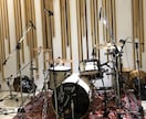 レコーディングスタジオで録音します 打ち込み音源ではなく、生ドラム音源を提供致します。 イメージ1