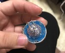 レジンでアクセサリーやキーホルダーを作ります ネックレスやキーホルダーをつくってます イメージ1