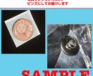 好きなお花に囲まれた似顔絵をカラーで描きます プレゼントなどにも喜ばれること間違いなし イメージ6