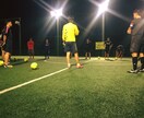 サッカーのトラップのちょっとしたこつ教えます ボールは止めようと思わないと止まっちゃうって知ってますか？？ イメージ3