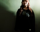 洋服に好きな刺繍をいれれます ご自身がデザインしたロゴや既存のロゴを服に刺繍できます。 イメージ1