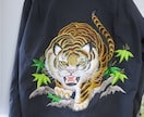 横振り刺繡をシャツなどに刺繡ます 横振り刺繡でスカジャン風の刺繍 イメージ1