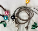 パラコード/スマホストラップ4販売します 一輪の花が可愛いスマホ・ネックストラップです♡ イメージ1