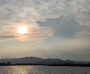 魂を読み解き、使命、前世、本当の自分に導きます あなたの魂から今、必要な情報を受け取り、アドバイスします。 イメージ1