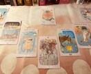 2択で悩んでいる方へ、導きます 2つの選択肢で迷っている方向けリーディングです。 イメージ2