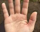 結婚線と感情線でみる、ご縁と恋愛傾向を鑑定します 焦らなくていい。ご縁の時期も相性も、手相が教えてくれます。 イメージ3
