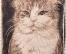 革に電熱ペンで愛猫(リアル画)を描きます 牛革に電熱ペンで焼きつけながらセピアの陰影で絵を描きます。 イメージ1