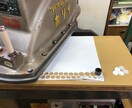 金型プレスで同一形状を大量・精密に生地を裁断します 手切り限界の方必見！金型プレスでスピーディに大量裁断致します イメージ1