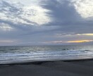 仕事や恋愛など、人生に悩むあなたにつたえますます タロット☀︎算命学占いであなたの背中をおします イメージ1