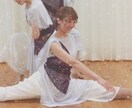 身体が凝り固まってる方、一緒にストレッチします お家時間をストレッチレッスンしましょう♩ご家族でもどうぞ♩ イメージ1