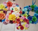 ペーパーフラワー薔薇リースを作ります 誕生日・記念日のプレゼントや自分用にいかがですか？ イメージ1