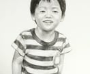 鉛筆肖像画をお描きします 写真をもとにしたリアルなタッチで繊細な鉛筆画です イメージ4