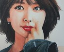 写真を基にデフォルメ少なめの似顔絵を描きます 鉛筆画・水彩画でリアルな似顔絵を描きます。 イメージ6