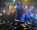 イベント、ライブハウス撮影などを行います 様々な用途に合わせて動画撮影を行って行きます。 イメージ2