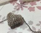 あなただけのオリジナルアクセサリー作ります グルーとスワロフスキーを使用して作ります イメージ6