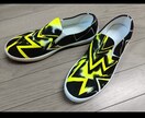 世界にひとつの一点物アートスニーカーを制作します 画家MICROUが、お好きな色で本格ペイントスニーカーを制作 イメージ1