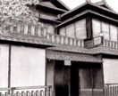 ペンと筆で、水彩の手描きイラストを描きます お客様の写真を元にモノクロのペン画を制作します。 イメージ2