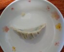 初心者向け餃子の作り方教えます 初心者の方　うまくできない方　うまく焼けない方おすすめです イメージ1