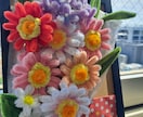 手芸用モールでご希望のお花をつくります 花束や額縁にもなります。枯れないお花を提供します。 イメージ1