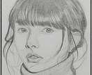 鉛筆にてあなたの似顔絵描きます 鉛筆で繊細かつ大胆に描きます！ イメージ2
