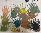 2歳の宮本大愛くんのアート”２歳の手”を載せます タイトル名は、2歳の手　です。　評価ください。 イメージ1