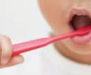 赤ちゃんの歯磨きから永久歯までの歯のお悩み聞きます 赤ちゃんの歯磨きどうやってするの？ イメージ3