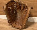 グローブやミットの型付けをします 野球歴15年。主にミットを得意とします。 イメージ2