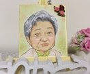 敬老の日のプレゼント用の似顔絵作成します ミニサイズの色紙におじいちゃんおばあちゃんを可愛く描きます イメージ2
