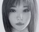 鉛筆で似顔絵描きます 写真からリアル鉛筆画。写真組み合せ・原画郵送。思い出の1枚 イメージ3