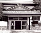 ペンと筆で、水彩の手描きイラストを描きます お客様の写真を元にモノクロのペン画を制作します。 イメージ3