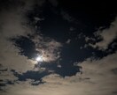今が辛い人へ　あなたのすべてを受け入れます この世界のすべてをこめて、あなたを希望に導きます イメージ2
