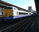 過去の列車・航空時刻を調べます 。　保有時刻表になければ図書館で調査します。 イメージ1