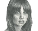 写真を元に、大切な方を鉛筆で細密デッサンします 鉛筆画・細密描写・リアル似顔絵・原画郵送・インテリア・贈り物 イメージ3